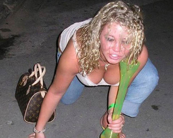 stuffyoushouldknow-14-2014-03-drunkstpatrick6